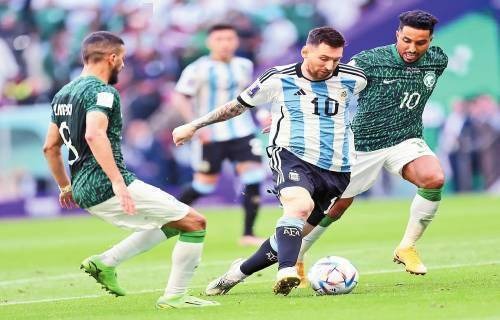 德州扑克这手牌该弃（这手德州扑克该弃牌）